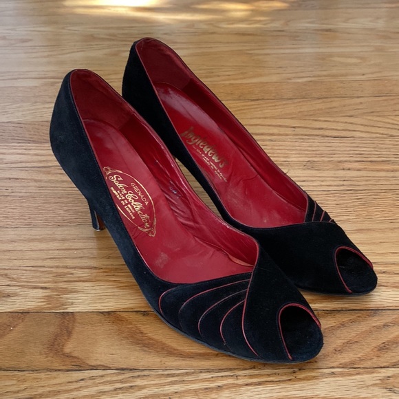 Vintage Ingledew’s Peep-toe Pumps - Picture 3 of 9
